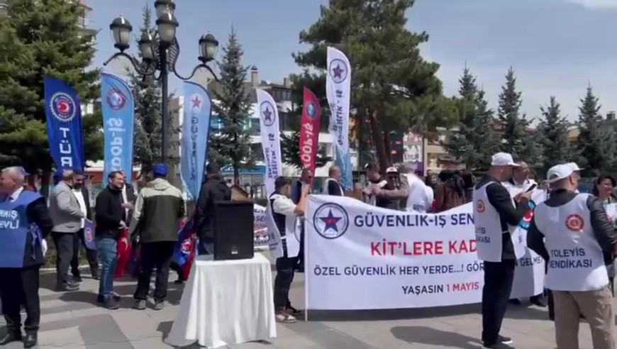 Erzurum'da da işçiler, hak ve özgürlük talepleriyle meydana çıktılar