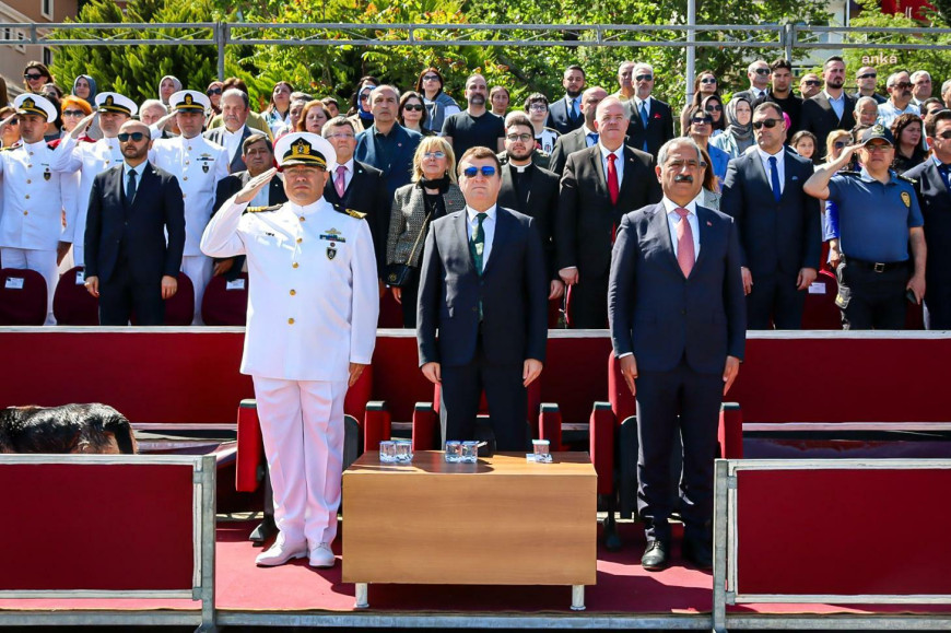 Adalar’da 19 Mayıs coşkusu dört adayı birleştirdi... Başkan Akpolat: “Cumhuriyetimizi Atatürk’ün idealleri doğrultusunda yaşatmaya devam edeceğiz”