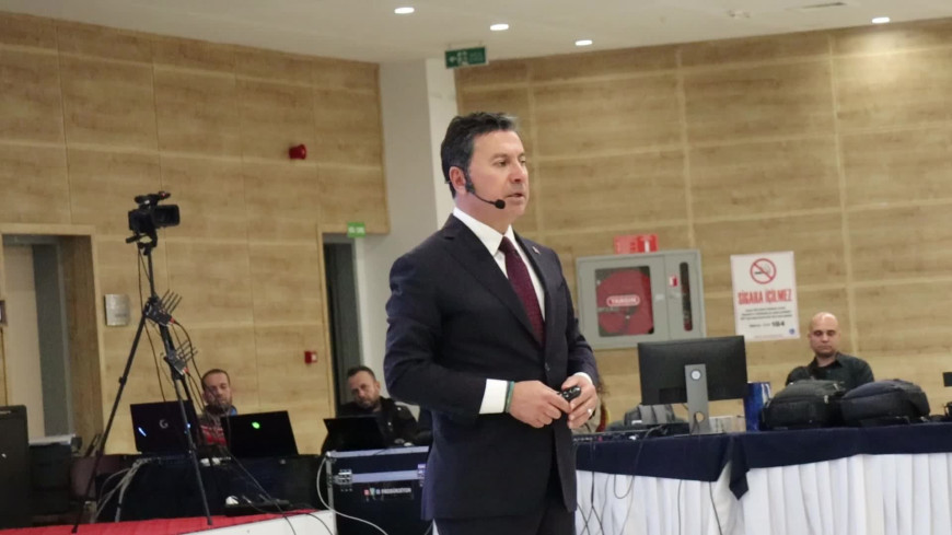 Muğla Büyükşehir Belediye Başkanı Aras: “İlçe belediyelerinin artık kendilerini yönetecek hali kalmadı”