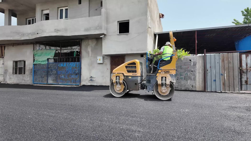 Yüreğir Belediye Başkanı Demirçalı: “Şu ana kadar 31 bin 500 ton asfalt döktük”