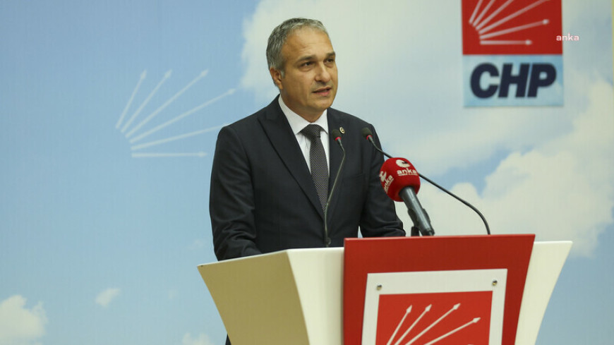 CHP’li Özçağdaş, Karaman İl Milli Eğitim Müdürü’nün Nurettin Yıldız’a plaket vermesini TBMM gündemine taşıdı