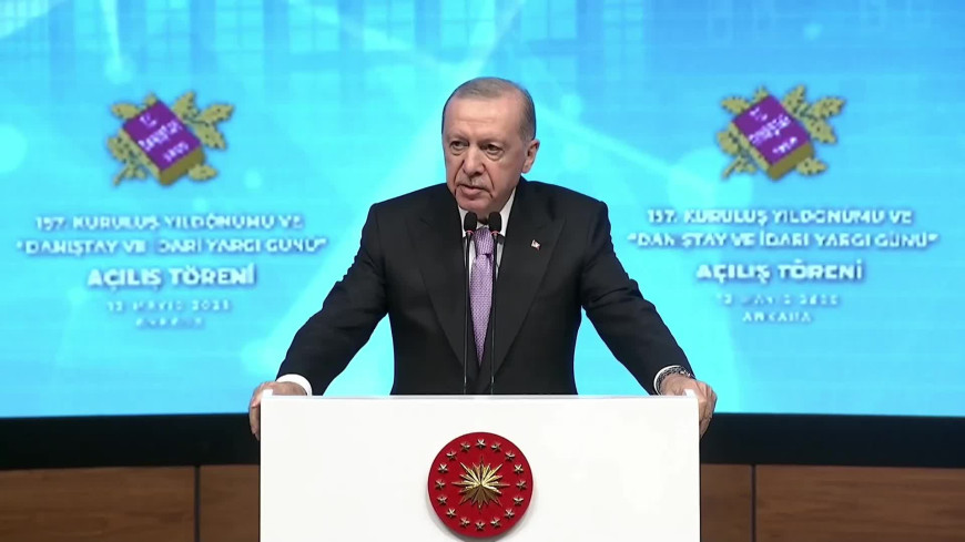 Cumhurbaşkanı Erdoğan: "Yargı mensuplarımızın hedef gösterilmesi, meydanlarda yuhalatılması büyük bir sorumsuzluktur"