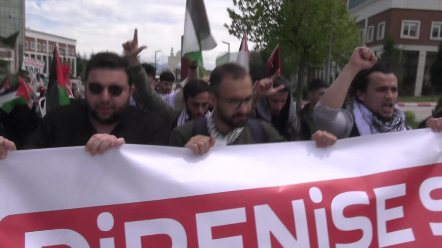 Bilecik’te üniversite öğrencilerinden Gazze yürüyüşü