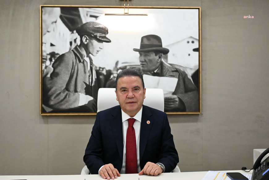 Antalya Büyükşehir Belediye Başkanı Böcek: "Görevimiz, 19 Mayıs 1919’da yakılan bağımsızlık meşalesini sonsuza dek taşımaktır"