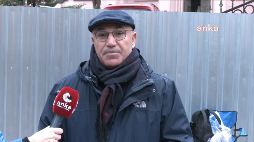 Özgür Özel'e fiziki saldırı.... Mahmut Tanal: "Bu saldırının arkasında kim varsa, azmettireniyle birlikte yargı önüne çıkarılmalıdır"