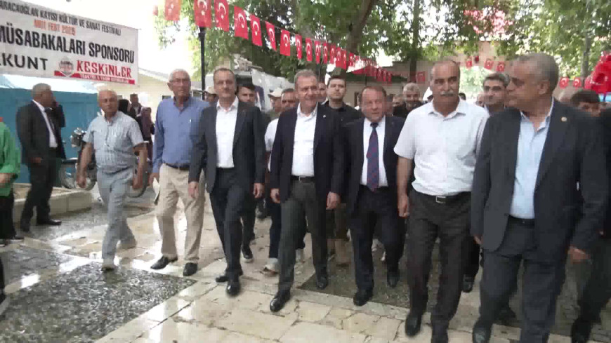 Mersin Büyükşehir Belediye Başkanı Seçer: "Bırakın belediye başkanlarımız işlerini yapsınlar"