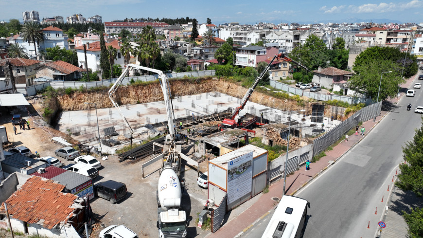 Antalya'nın Balbey Mahallesi'ndeki Kentsel Yenileme Projesi’nde çalışmalar yeniden başladı