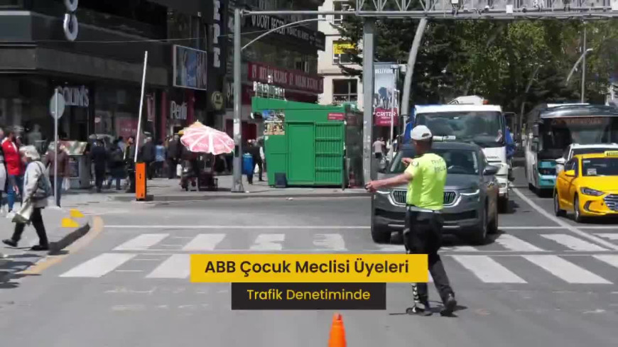 Başkentli minik polisler trafik denetiminde