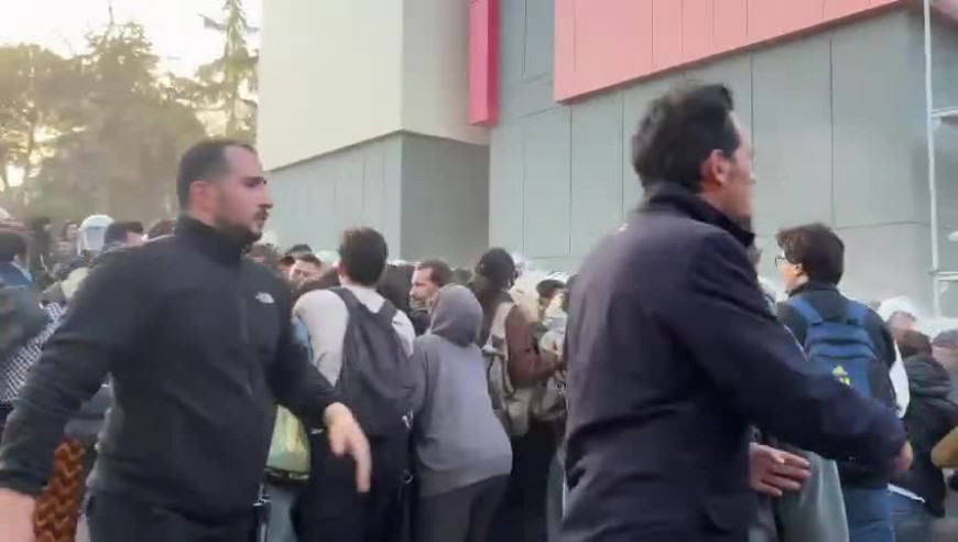 Boğaziçi Üniversitesi’nde “Nurettin Yıldız” protestosu... Bayhan: Boğaziçi’nin kayyum yönetimi kampüse çevik kuvvet soktu, öğrenciler gözaltına alındı, çok sayıda öğrenci yaralandı