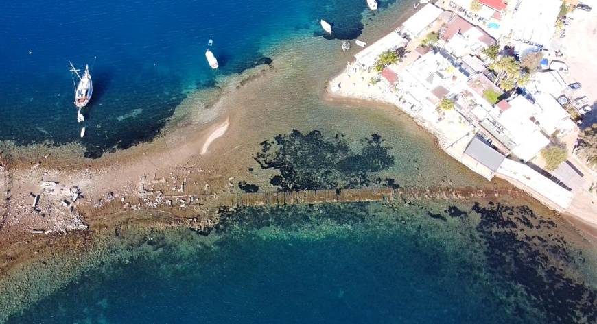 Bodrum'da deniz çekildi, tarihi 'Kral Yolu' ortaya çıktı