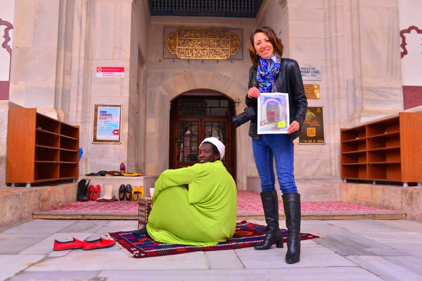 Osmanlı'nın ünlü ressamlarının tablolarını, 150 yıl sonra fotoğrafla canlandırıyor