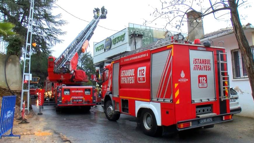 İstanbul- Kartal'da yangın merdiveni tadilatı sırasında 5 katlı otelde yangın