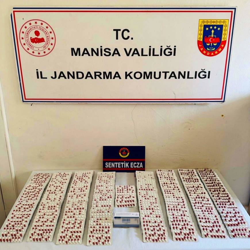 Manisa'da 3 bin 278 adet sentetik ecza hap ele geçirildi, 1 gözaltı