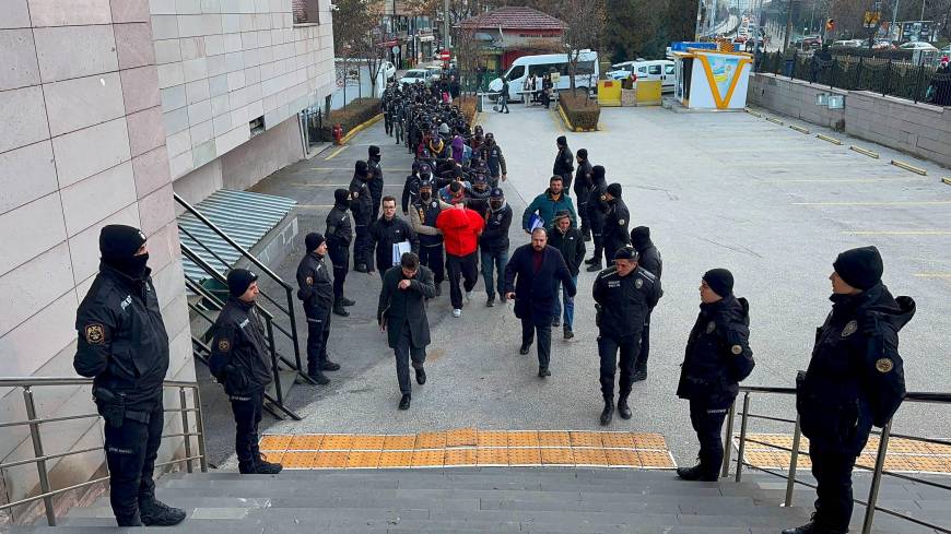 Eskişehir'de yasa dışı bahis operasyonu; 23 gözaltı