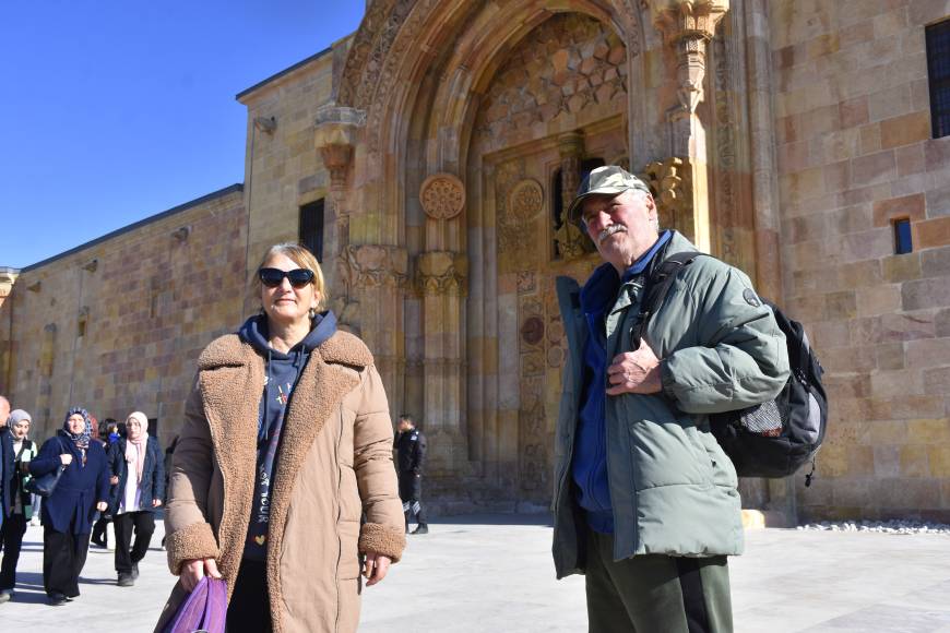 İngiliz çiftin 'Ulu Camii' hayranlığı