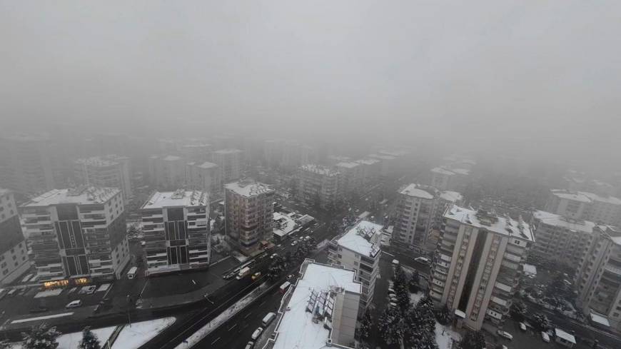 Diyarbakır'da kar yağışı; Çınar kırsalı ile Kocaköy ve Hazro ilçelerinde eğitime ara verildi (2)