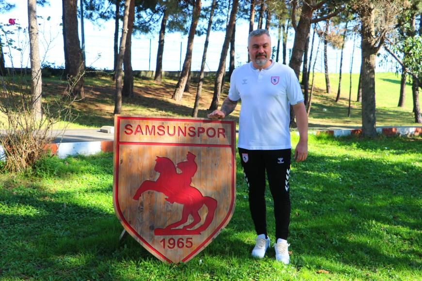 Samsunspor Teknik Direktörü Reis: Sahadan çekilme olayları Türk futbolu için üzücü