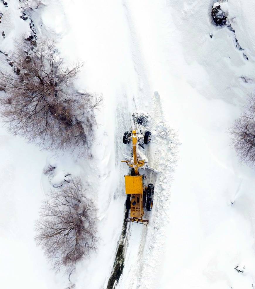 Karın esir aldığı Erzurum ve Muş'ta 1303 yerleşim yeri ulaşıma kapandı