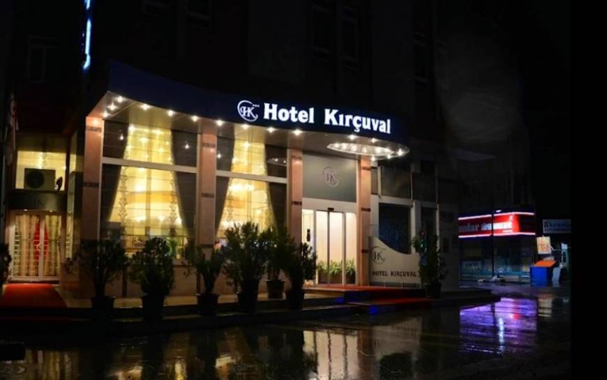 Sporcuların öldüğü Kırçuval Otel davasında mahkeme heyeti, yıllara göre fotoğraflı rapor istedi 