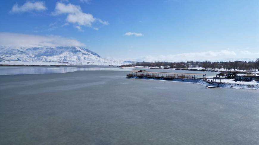 Kar yağışı, kuruma riski altındaki göle 'can suyu' oldu