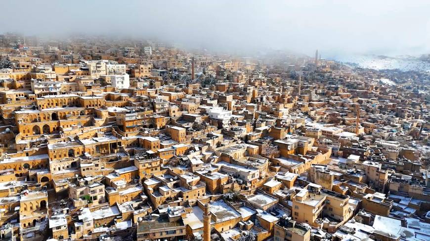 Mardin'de kar güzelliği dron kamerasında