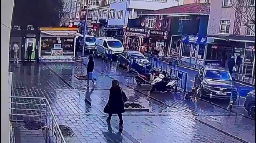 İstanbul - Ataşehir'de güvenlik kamerasının görüntülediği motosiklet hırsızı yakalandı 