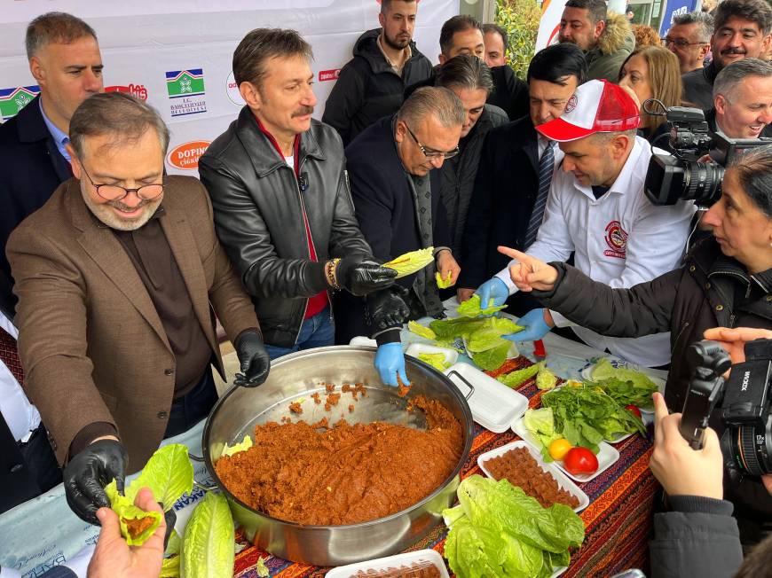 Kahtalı Mıçe anısına Bahçelievler’de ‘Doğu ve Güneydoğu Çiğ Köfte Festivali’ düzenlendi