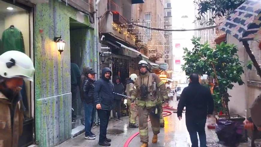 İstanbul- İstiklal Caddesi'nde restoranda yangın çıktı