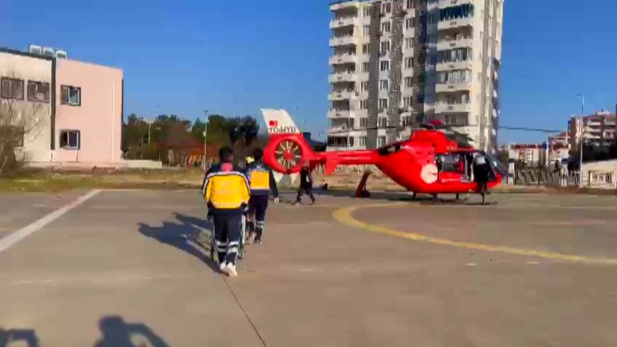 Ambulans helikopter, kalp krizi geçiren hasta için havalandı