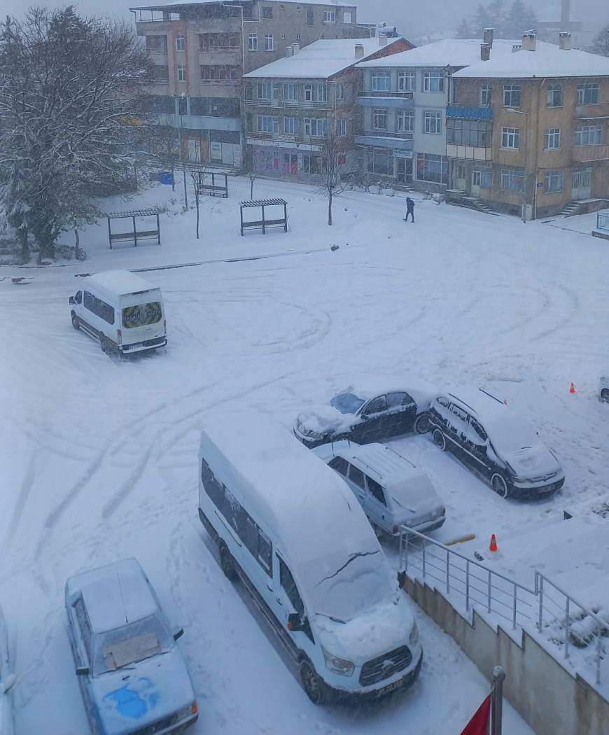 Samsun'da kar nedeniyle eğitime 1 gün ara verildi