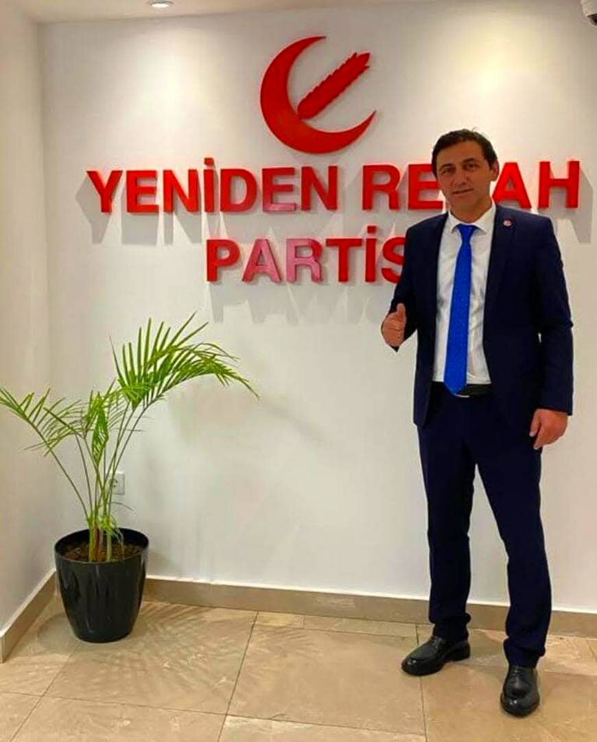 Selendi Belediye Başkanı YRP'li Daban, partisinden istifa etti