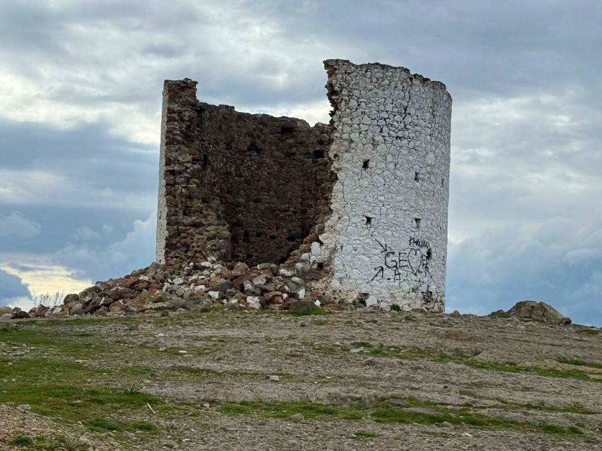 Bodrum'un tarihi yel değirmenleri yıkılma tehlikesiyle karşı karşıya