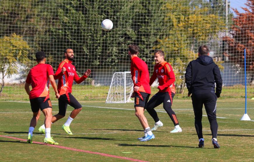 Emre Belözoğlu: Hakemlerin bir ve bütün olmadığı bu dönemde başka türlü kararların çıkması çok doğal 