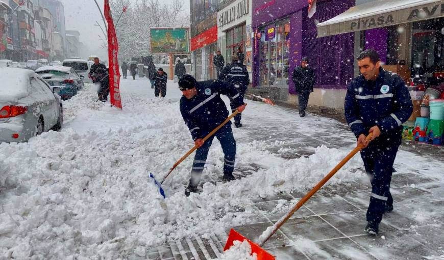 Muş'ta eğitime 'kar' engeli