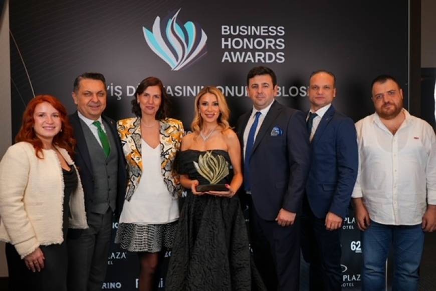 Business Honors Awards'tan Gold Harvest'a iki ödül