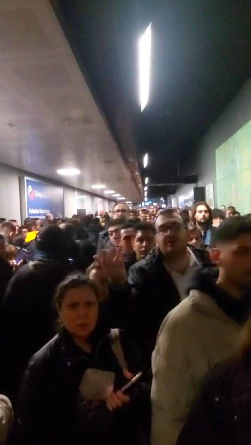 İstanbul - İstanbul’da metrolarda yoğunluk yaşandı