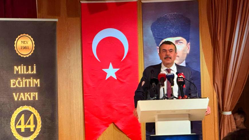 Bakan Tekin: Bakanlık olarak vakfımızla beraber hareket edeceğiz