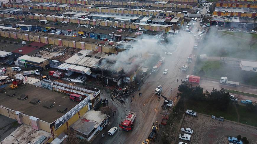 Bursa'da otomotiv yağ bayisinde yangın (4)