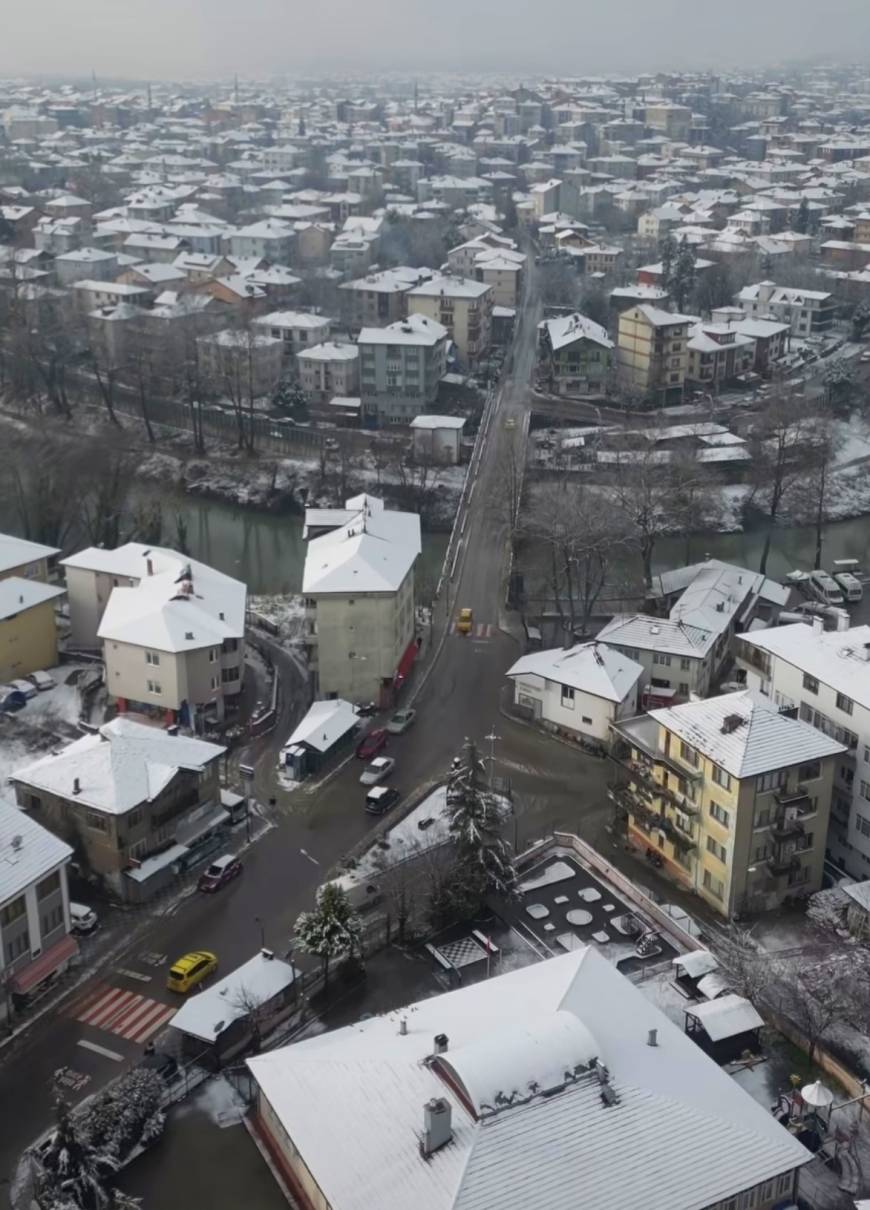 Bartın'da kar yağışı nedeniyle 12 köy yolu ulaşıma kapandı (2)