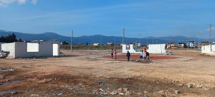 Gaziantep'te hak sahiplerinin kalıcı konutlara yerleşmesinin ardından 8 konteyner kent kapatıldı