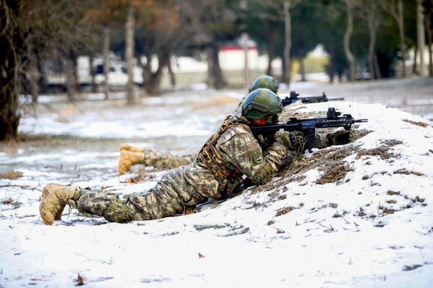 MSB: Irak'ın kuzeyinde 12 terörist etkisiz hale getirildi (2)