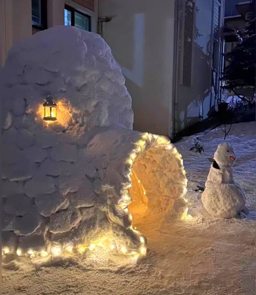 İstanbul- Eyüpsultan’da Eskimolara özenip iglo ev yaptılar