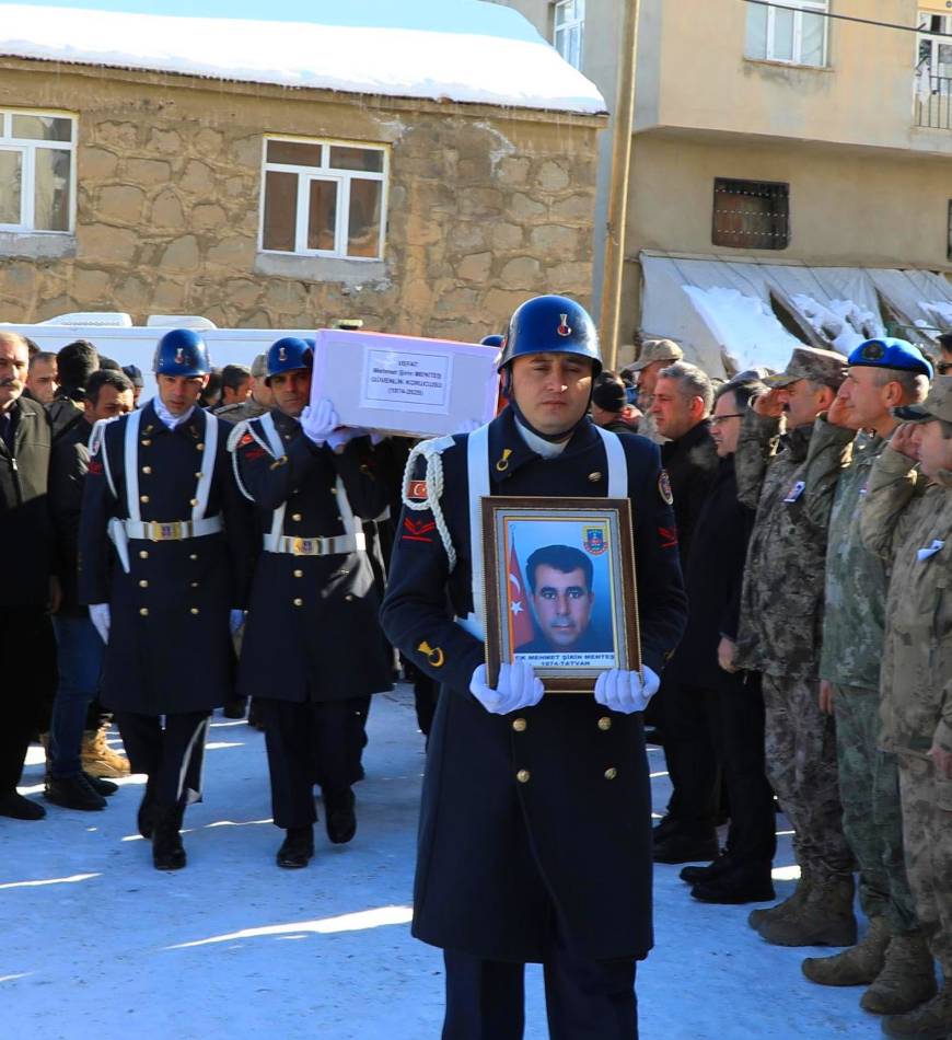 Irak'ın kuzeyinde görevi başında yaşamını yitiren güvenlik korucusu toprağa verildi