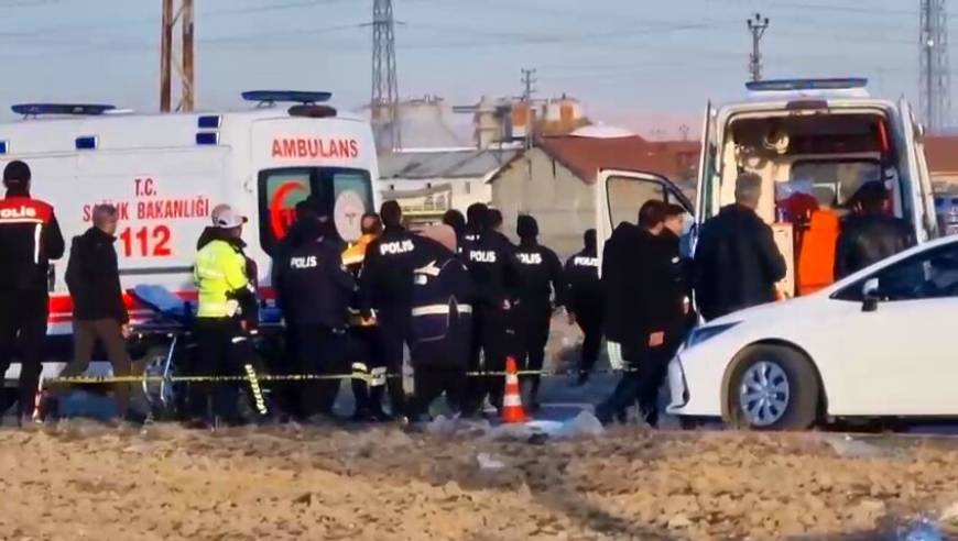 Konya'da TIR, ekip otosuna arkadan çarptı; 1 polis şehit oldu, 2 polis ağır yaralandı