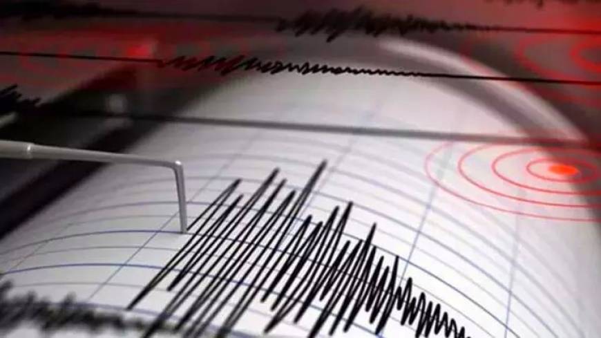 Endonezya'da 6.1 büyüklüğünde deprem