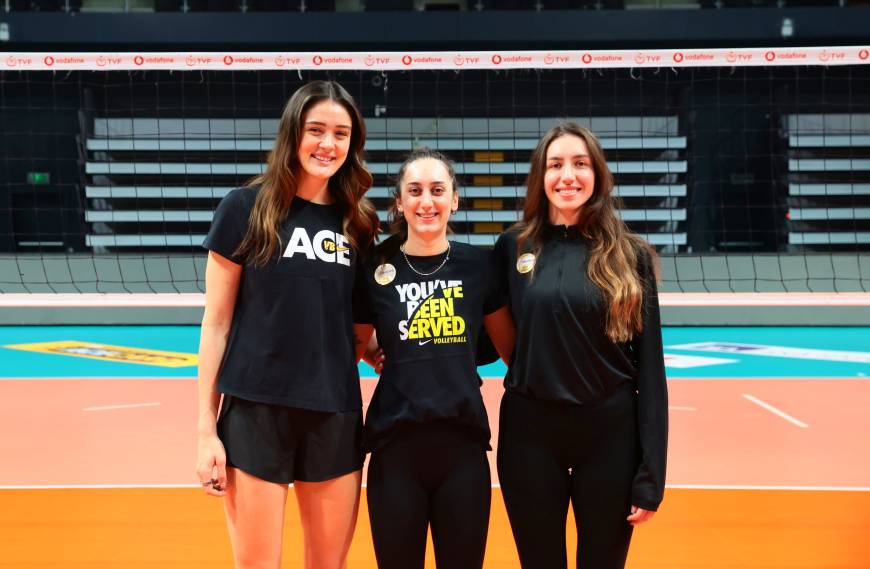 VakıfBank, Zehra Güneş, Ayça Aykaç Altıntaş ve Sıla Çalışkan ile sözleşme yeniledi