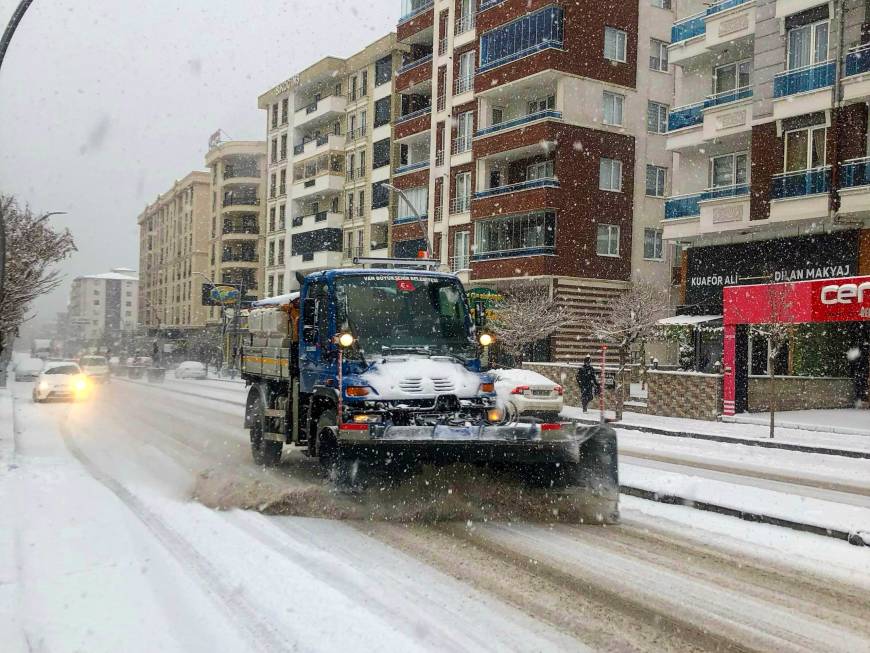 Van'ın 3 ilçesinde eğitime 'kar' engeli / Ek fotoğraflar