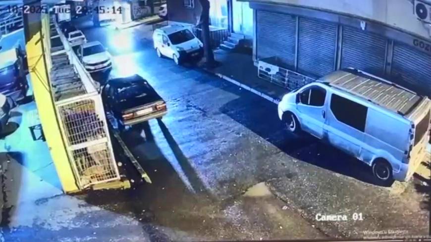 İstanbul - Sultangazi'de otoparka silahlı ve el bombalı saldırı: 4 şüpheli yakalandı 