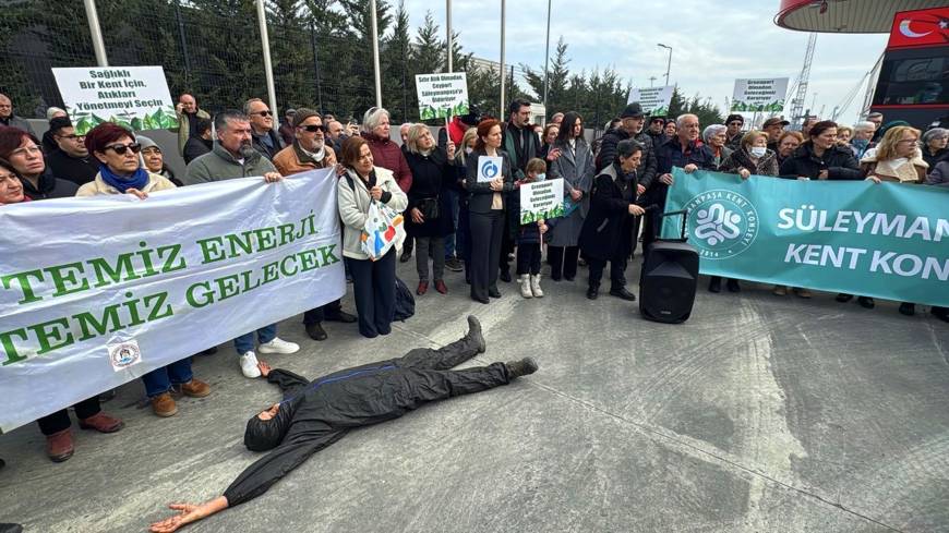  Tekirdağ'da 'çimento tozu' protestosu