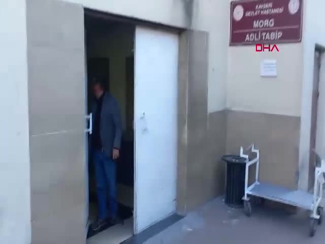 KAYSERİ'de 3 kişinin yaralandığı silahlı kavganın 5 şüphelisi adliyede